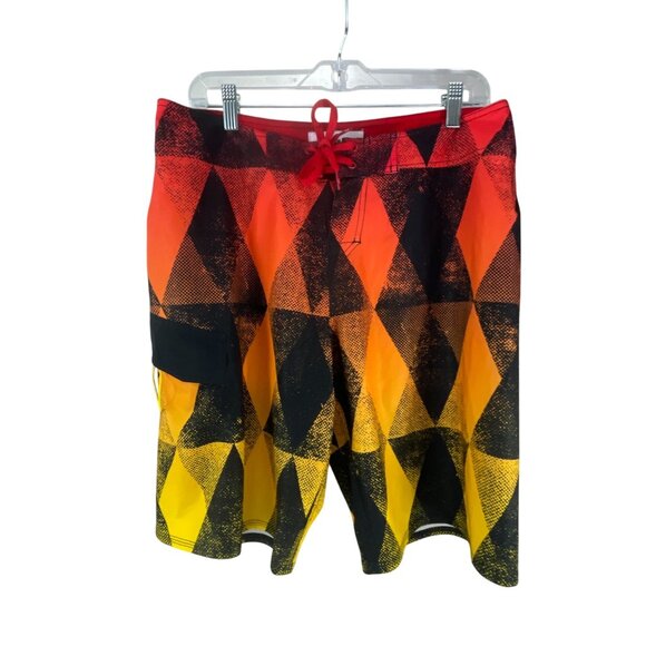 Quiksilver Men’s Swim Board Shorts Size 32 Red Yellow Geometric Print Surfwear D - Picture 2 of 8